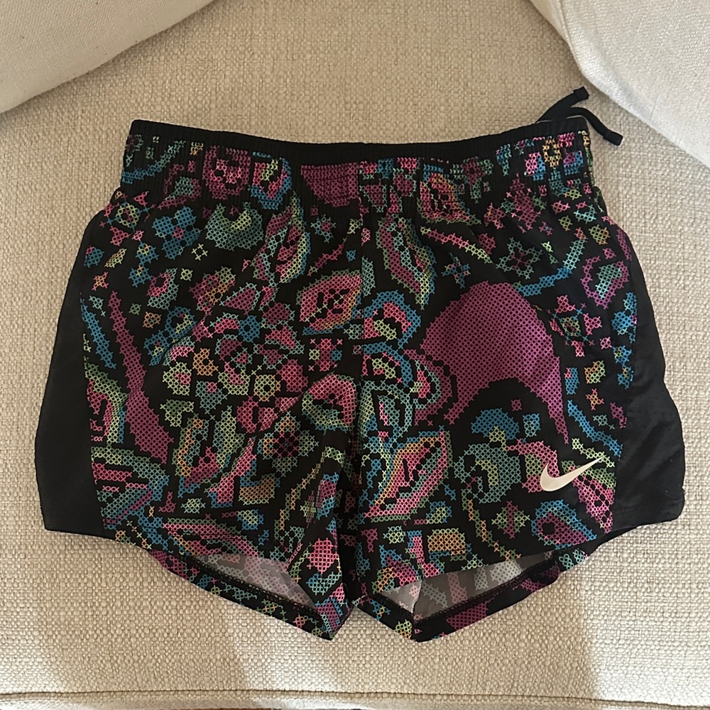 Uses but in perfect condition. Just don’t need them. They have lining on inside
